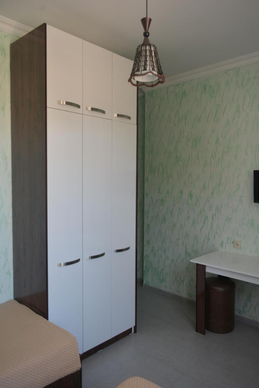 Hotel Niks Makhinjauri Εξωτερικό φωτογραφία