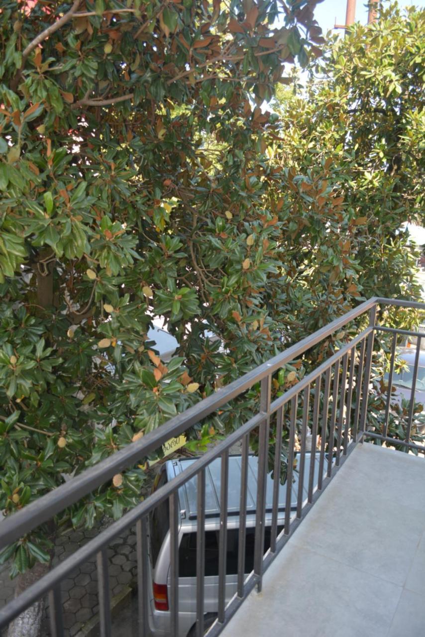 Hotel Niks Makhinjauri Εξωτερικό φωτογραφία