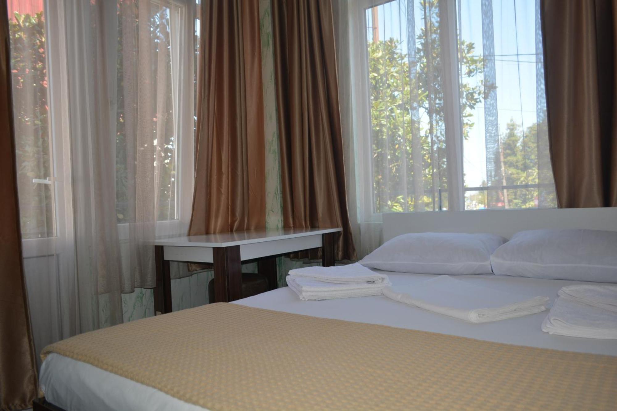 Hotel Niks Makhinjauri Εξωτερικό φωτογραφία