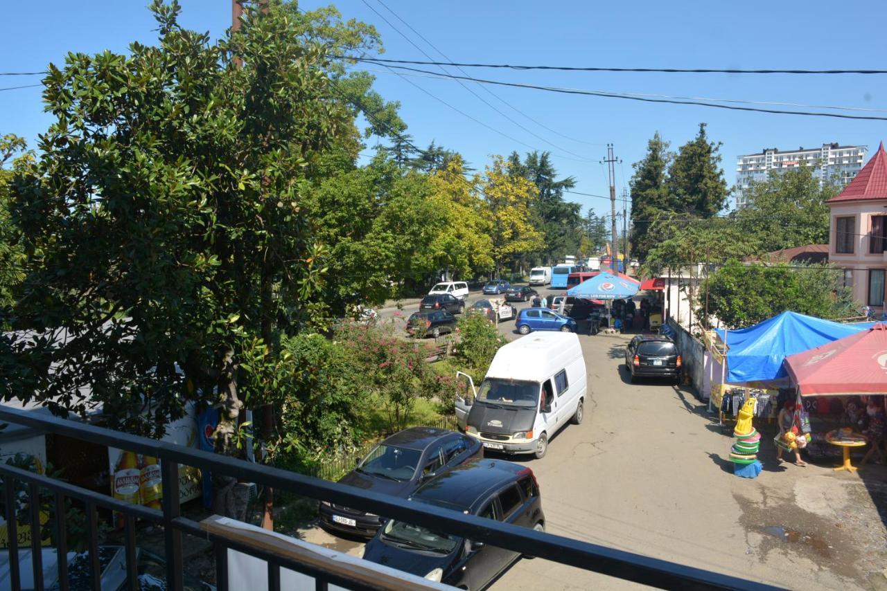 Hotel Niks Makhinjauri Εξωτερικό φωτογραφία