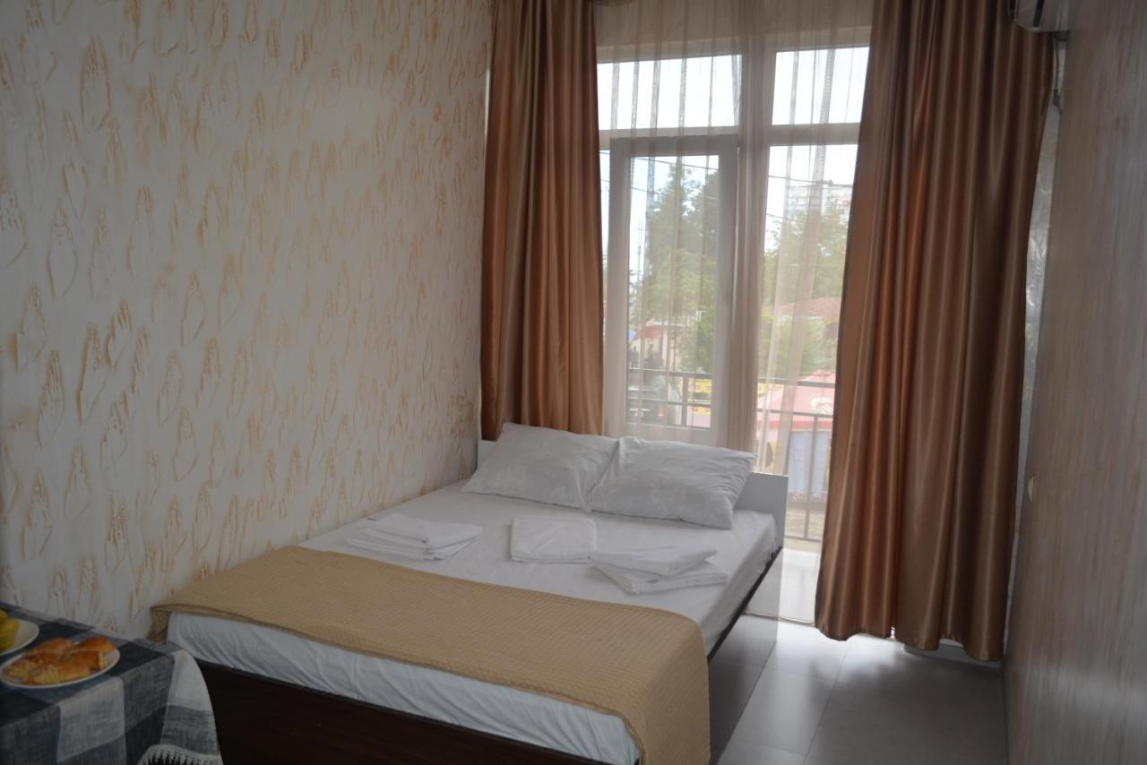 Hotel Niks Makhinjauri Εξωτερικό φωτογραφία