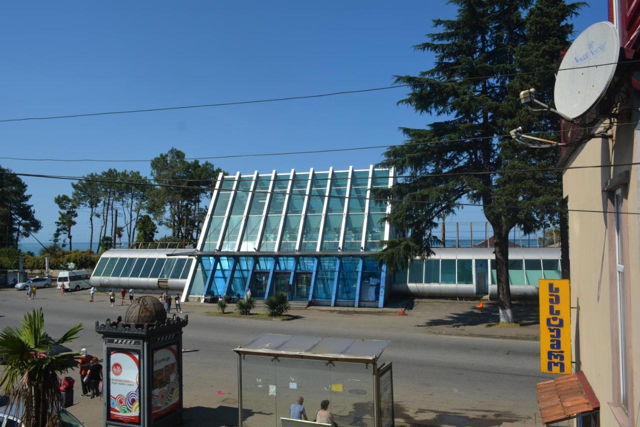 Hotel Niks Makhinjauri Εξωτερικό φωτογραφία