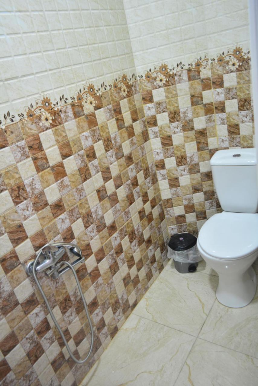 Hotel Niks Makhinjauri Εξωτερικό φωτογραφία