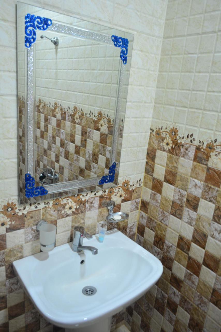 Hotel Niks Makhinjauri Εξωτερικό φωτογραφία