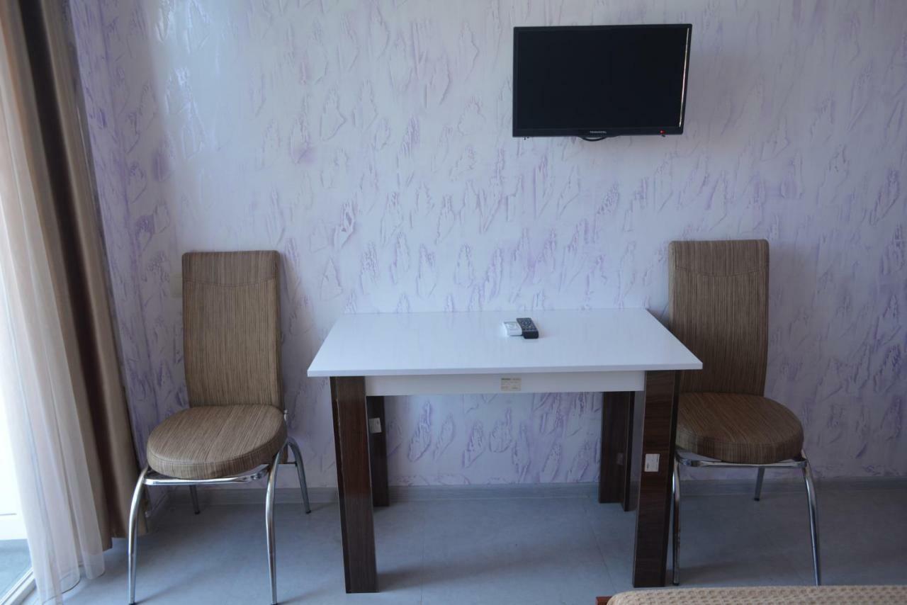 Hotel Niks Makhinjauri Εξωτερικό φωτογραφία
