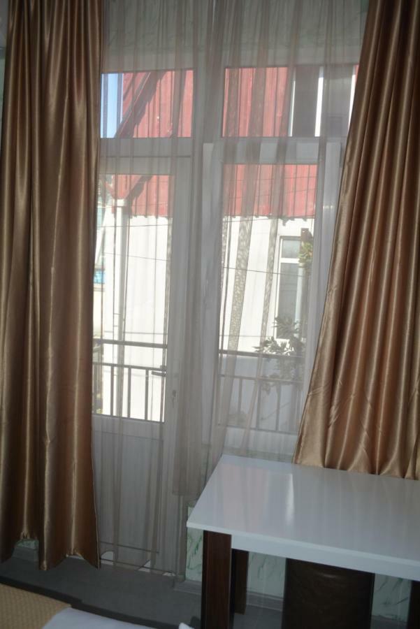 Hotel Niks Makhinjauri Εξωτερικό φωτογραφία