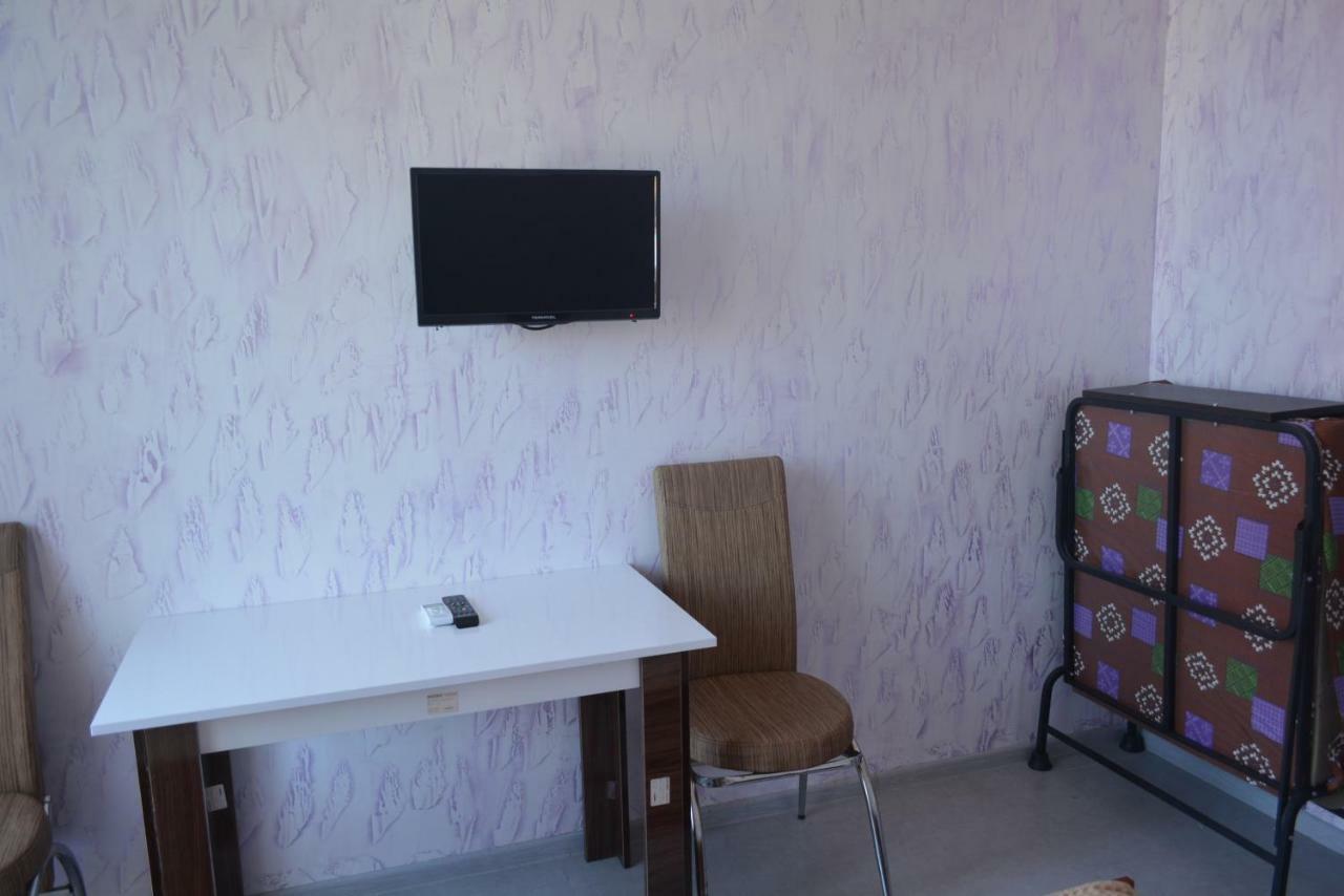 Hotel Niks Makhinjauri Εξωτερικό φωτογραφία